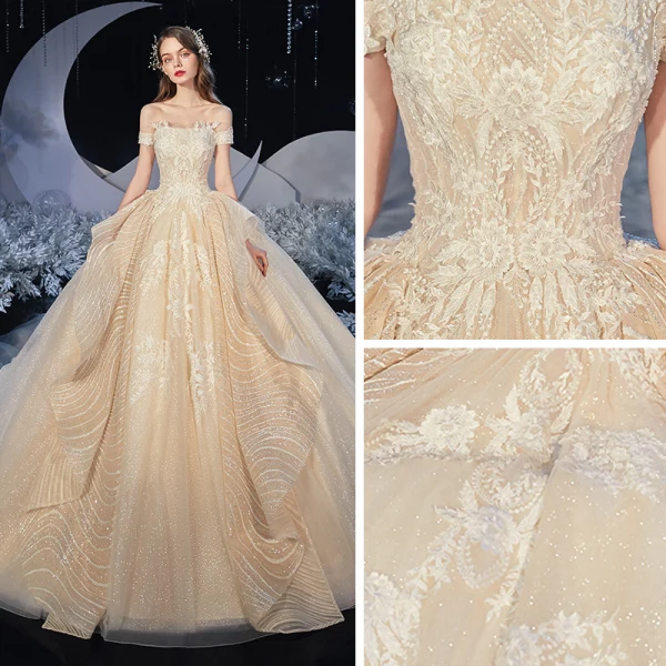 Elegante Champagner Hochzeits Brautkleider / Hochzeitskleider 2020 Ballkleid Off Shoulder Kurze Ärmel Rückenfreies Applikationen Spitze Pailletten Glanz Tülle Kathedrale Schleppe Rüschen