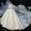 Vintage / Originale Ivoire Satin La Mariée Robe De Mariée 2020 Robe Boule Transparentes Col Haut 1/2 Manches Dos Nu Cathedral Train Volants