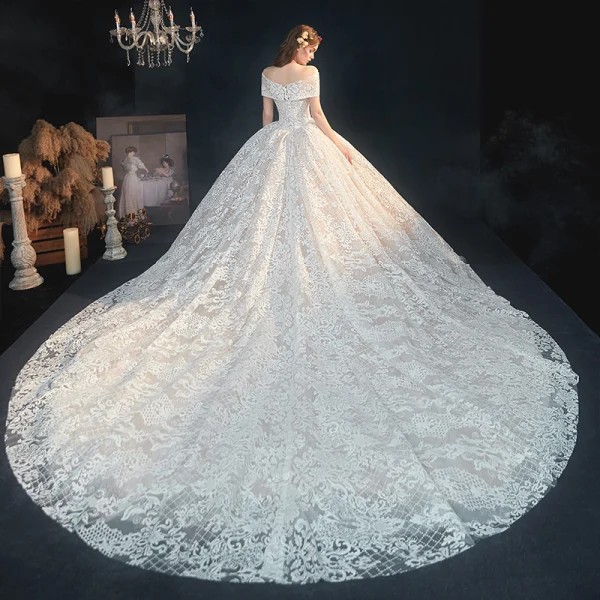Luxury / Gorgeous Champagne Lace Bridal Wedding Dresses 2020 Ball Gown Off-The-Shoulder Short Sleeve Backless Appliques Lace Cathedral Train Ruffle