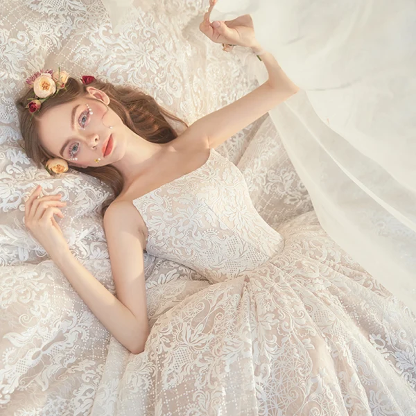 Luxury / Gorgeous Champagne Lace Bridal Wedding Dresses 2020 Ball Gown Off-The-Shoulder Short Sleeve Backless Appliques Lace Cathedral Train Ruffle