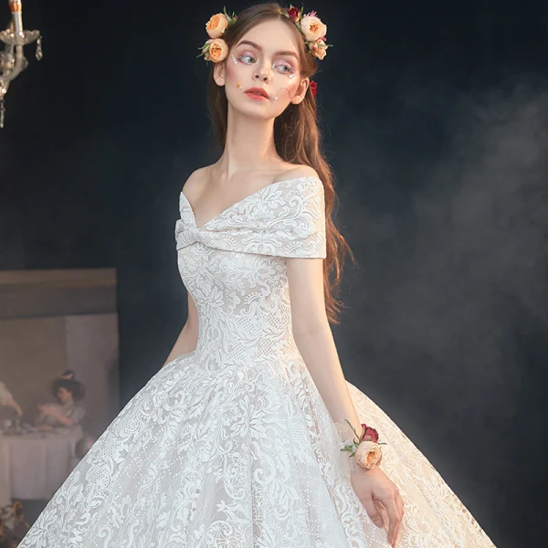 Luxury / Gorgeous Champagne Lace Bridal Wedding Dresses 2020 Ball Gown Off-The-Shoulder Short Sleeve Backless Appliques Lace Cathedral Train Ruffle