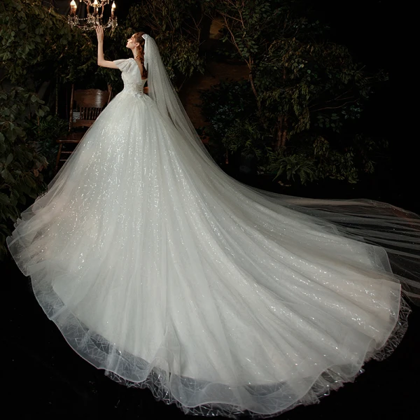 Chic / Belle Ivoire La Mariée Robe De Mariée 2020 Empire V-Cou Manches Courtes Dos Nu Perlage Paillettes Cathedral Train Volants