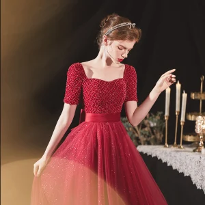 Elegant Burgunder Forlovelses Ballkjoler 2020 Prinsesse Firkantet Hals Korte Ermer Sash Beading Glitter Tyll Lange Buste Ryggløse Formelle Kjoler