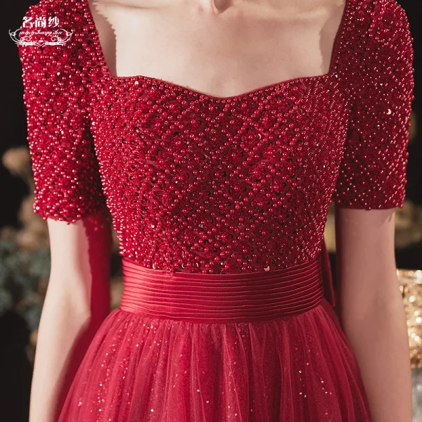 Élégant Bordeaux De Fiançailles Robe De Bal 2020 Princesse Encolure Carrée Manches Courtes Ceinture Perlage Glitter Tulle Longue Volants Dos Nu Robe De Ceremonie