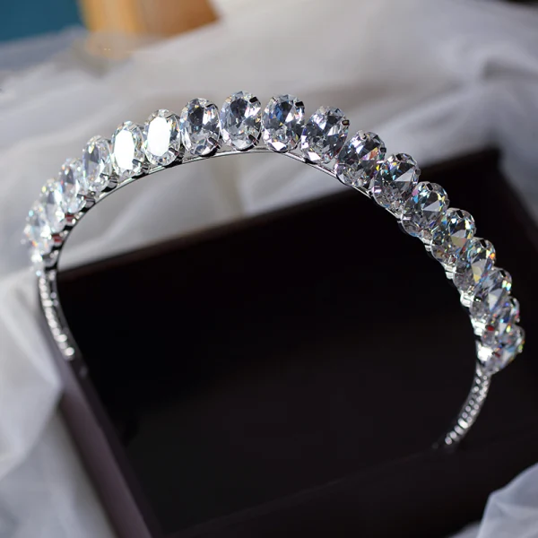 Enkel Sølv Rhinestone Tiara Har Tilbehor 2020 Legering Bryllup Tilbehør