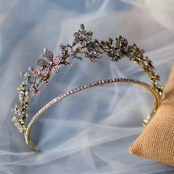 Elegant Gold Tiara Bridal Hair Accessories 2020 Alloy Rhinestone Wedding Accessories