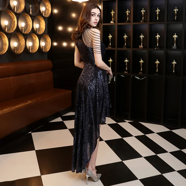 Scintillantes Bleu Marine Robe De Cocktail 2020 Princesse Encolure Dégagée Sans Manches Paillettes Perlage Asymétrique Robe De Ceremonie