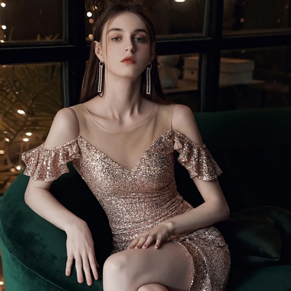 Scintillantes Or Rose Robe De Soirée 2020 Trompette / Sirène Transparentes Encolure Dégagée Manches Courtes Paillettes Asymétrique Volants Robe De Ceremonie