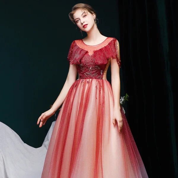 Meilleur Bordeaux Dégradé De Couleur Robe De Soirée 2020 Princesse Transparentes Encolure Dégagée Manches Courtes Perlage Glitter Tulle Train De Balayage Volants Dos Nu Robe De Ceremonie