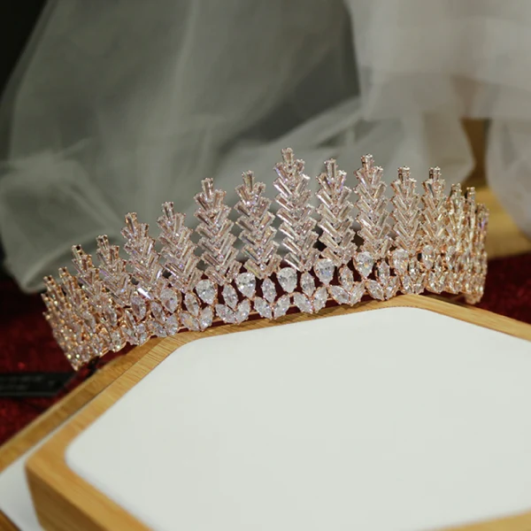 Haut de Gamme Doré Tiare Accessoire Cheveux Mariage 2020 Alliage Zircon Faux Diamant Mariage Accessorize