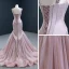 High End Rosa Roter Teppich Abendkleider 2020 Meerjungfrau Schultern Ärmellos Perlenstickerei Sweep / Pinsel Zug Rüschen Rückenfreies Festliche Kleider