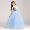 Piękne Niebieskie Sukienki Dla Dziewczynek 2020 Suknia Balowa V-Szyja Bez Rękawów Aplikacje Z Koronki Kwiat Frezowanie Perła Długie Wzburzyć