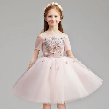 Chic Belle Rougissant Rose Anniversaire Robe Ceremonie Fille 2020 Robe Boule De L 039 Épaule Manches Courtes Dos Nu Appliques En Dentelle Fleur Perlage Courte Volants