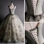 Charmant Gold Grau Tanzen Ballkleider 2020 Ballkleid Schultern Ärmellos Perlenstickerei Applikationen Pailletten Lange Rüschen Rückenfreies Festliche Kleider