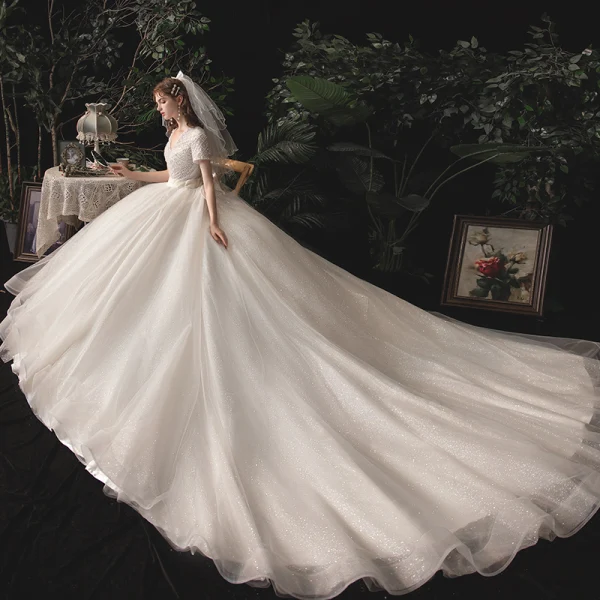 Vintage / Retro Ivory Bridal Wedding Dresses 2020 Ball Gown V-Neck Short Sleeve Backless Beading Glitter Tulle Sash Chapel Train Ruffle