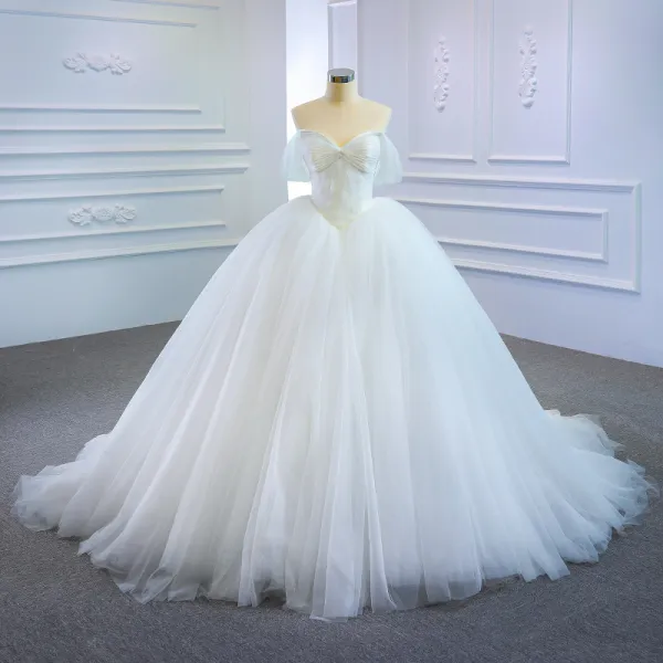 Modest / Simple White Bridal Wedding Dresses 2020 Ball Gown Off-The-Shoulder Short Sleeve Backless Court Train Ruffle