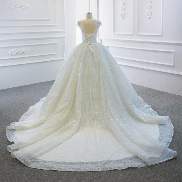 Luxus / Herrlich Weiß Hochzeits Brautkleider / Hochzeitskleider 2020 Ballkleid Durchsichtige Eckiger Ausschnitt Ärmellos Rückenfreies Perlenstickerei Pailletten Kapelle-Schleppe Rüschen