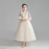 Espejismo Blanco Vestidos para niñas 2020 Ball Gown Transparentes Scoop Escote Hinchado Manga Larga Estrella Lentejuelas La altura del tobillo Ruffle
