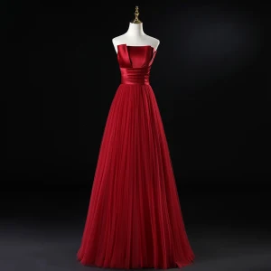 Simple Bordeaux Robe De Soirée 2020 Princesse Bustier Sans Manches Longue Volants Dos Nu Robe De Ceremonie
