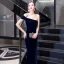 Modest / Simple Navy Blue Velour Evening Dresses  2020 A-Line / Princess One-Shoulder Short Sleeve Floor-Length / Long Backless Formal Dresses