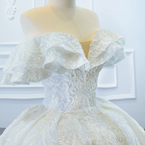Luxury / Gorgeous White Bridal Wedding Dresses 2020 Ball Gown Off-The-Shoulder Short Sleeve Backless Glitter Tulle Beading Appliques Lace Chapel Train Ruffle