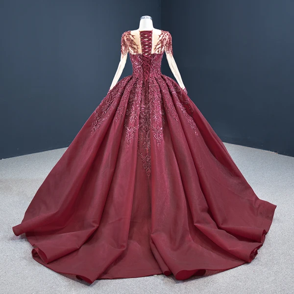 Vintage / Originale Bordeaux Robe De Bal 2020 Robe Boule Transparentes Encolure Dégagée Manches Longues Paillettes Fait main Perlage Tribunal Train Volants Dos Nu Robe De Ceremonie