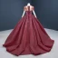 Vintage / Originale Bordeaux Robe De Bal 2020 Robe Boule Transparentes Encolure Dégagée Manches Longues Paillettes Fait main Perlage Tribunal Train Volants Dos Nu Robe De Ceremonie