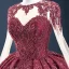 Vintage / Originale Bordeaux Robe De Bal 2020 Robe Boule Transparentes Encolure Dégagée Manches Longues Paillettes Fait main Perlage Tribunal Train Volants Dos Nu Robe De Ceremonie
