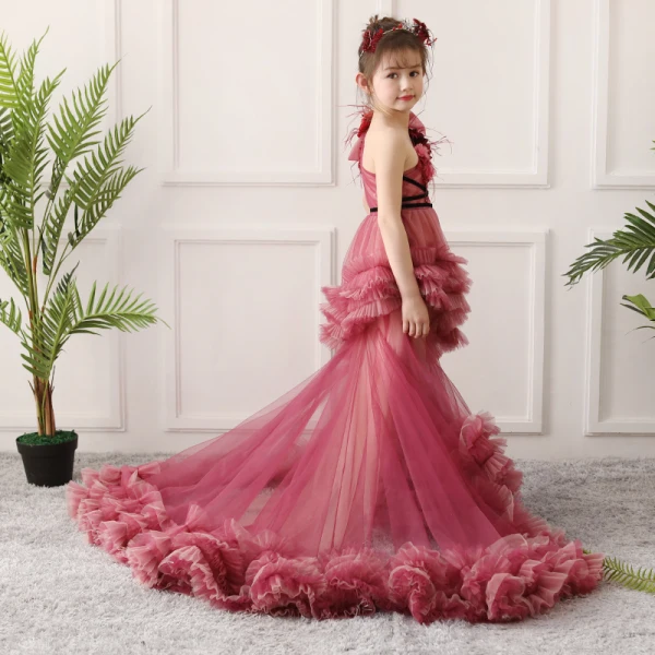 Étourdissant Rouge Anniversaire Robe Ceremonie Fille 2020 Princesse Une épaule Sans Manches Dos Nu Appliques Fleur Perlage Plumes Tribunal Train Volants