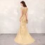 Haut de Gamme Doré Robe De Soirée 2020 Trompette / Sirène Transparentes Encolure Dégagée Manches Courtes Fait main Faux Diamant Perlage Train De Balayage Robe De Ceremonie