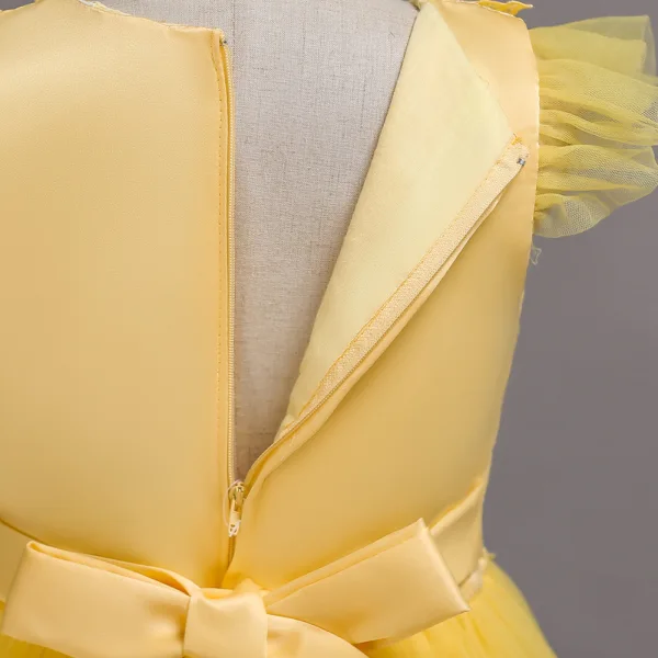 Classic Yellow Birthday Flower Girl Dresses 2020 Ball Gown Scoop Neck Sleeveless Appliques Lace Rhinestone Floor-Length / Long Ruffle