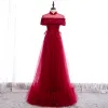 Vintage Czerwone Koronkowe Sukienki Wieczorowe 2020 Princessa Przezroczyste Wysokiej Szyi Kótkie Rękawy Pióro Długie Sukienki Wizytowe