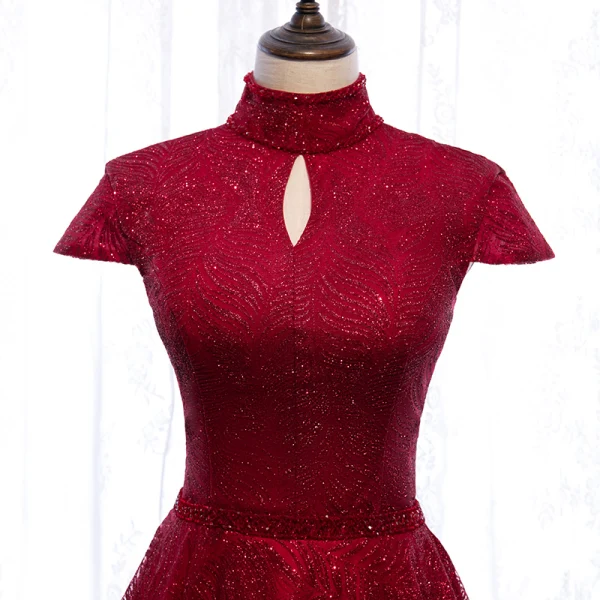 Vintage / Retro Burgundy Evening Dresses  2020 A-Line / Princess High Neck Short Sleeve Beading Glitter Tulle Floor-Length / Long Ruffle Backless Formal Dresses