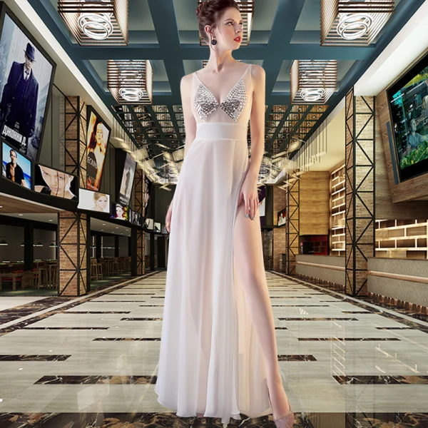Sexy Chiffon Abendkleider 2020 A Linie Durchsichtige V-Ausschnitt Ärmellos Pailletten Gespaltete Front Lange Rüschen Rückenfreies Festliche Kleider