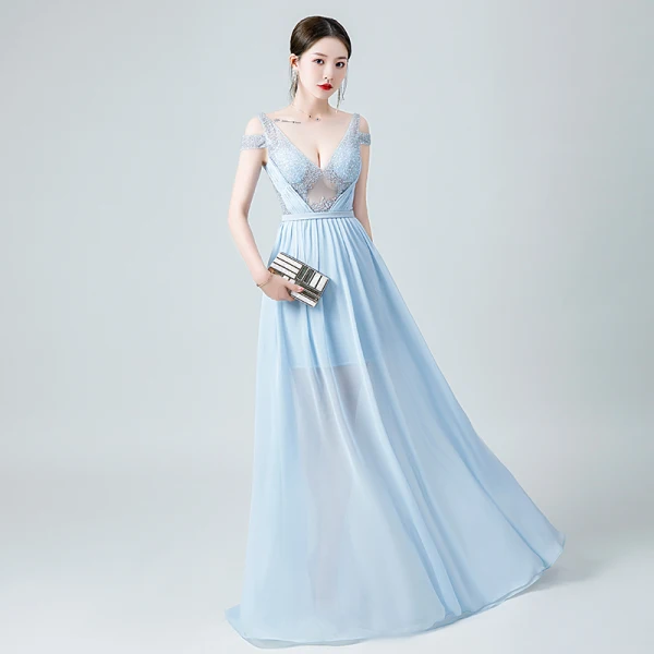 Sexy Himmelblau Chiffon Durchsichtige Abendkleider 2020 A Linie Tiefer V-Ausschnitt Kurze Ärmel Perlenstickerei Lange Rüschen Rückenfreies Festliche Kleider
