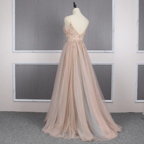 High End Champagner Durchsichtige Abendkleider 2020 A Linie Spaghettiträger Ärmellos Perlenstickerei Strass Sweep / Pinsel Zug Rückenfreies Rüschen Festliche Kleider