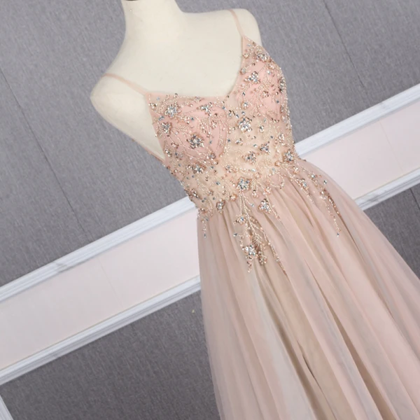 High End Champagner Durchsichtige Abendkleider 2020 A Linie Spaghettiträger Ärmellos Perlenstickerei Strass Sweep / Pinsel Zug Rückenfreies Rüschen Festliche Kleider