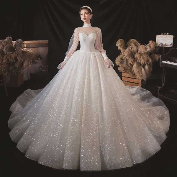 Style Victorien Blanche La Mariée Robe De Mariée 2020 Robe Boule Transparentes Col Haut Gonflée Manches Longues Dos Nu Perlage Glitter Tulle Cathedral Train Volants