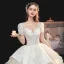 Vintage / Originale Blanche La Mariée Robe De Mariée 2020 Robe Boule Transparentes Encolure Dégagée Gonflée Manches Courtes Dos Nu Appliques En Dentelle Perlage Glitter Tulle Cathedral Train Volants