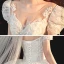Vintage / Originale Blanche La Mariée Robe De Mariée 2020 Robe Boule Transparentes Encolure Dégagée Gonflée Manches Courtes Dos Nu Appliques En Dentelle Perlage Glitter Tulle Cathedral Train Volants