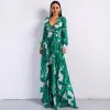 Mooie / Prachtige Groen Zomer Strand Maxi-jurken 2020 Diepe v-hals Gezwollen Lange Mouwen Gordel Het Drukken Split Voorzijde Lange Dameskleding
