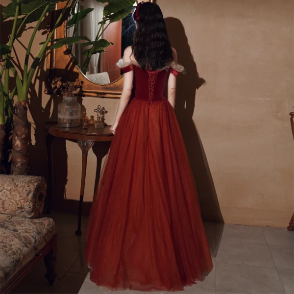 Chic / Beautiful Burgundy Engagement Prom Dresses 2020 A-Line / Princess Off-The-Shoulder Short Sleeve Beading Floor-Length / Long Ruffle Backless Formal Dresses