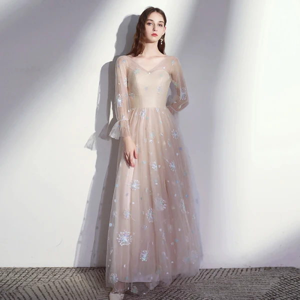 Elegant Champagne Bridesmaid Dresses 2020 A-Line / Princess Backless Appliques Lace Floor-Length / Long Ruffle