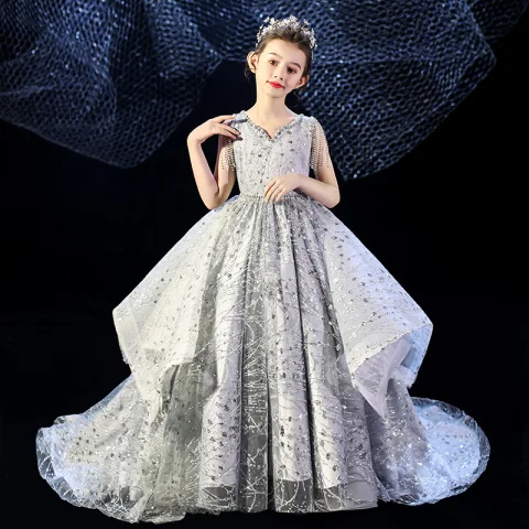 Charmant Grau Blumenmädchenkleider 2020 Ballkleid V-Ausschnitt Ärmellos Pailletten Perlenstickerei Quaste Hof-Schleppe Rüschen