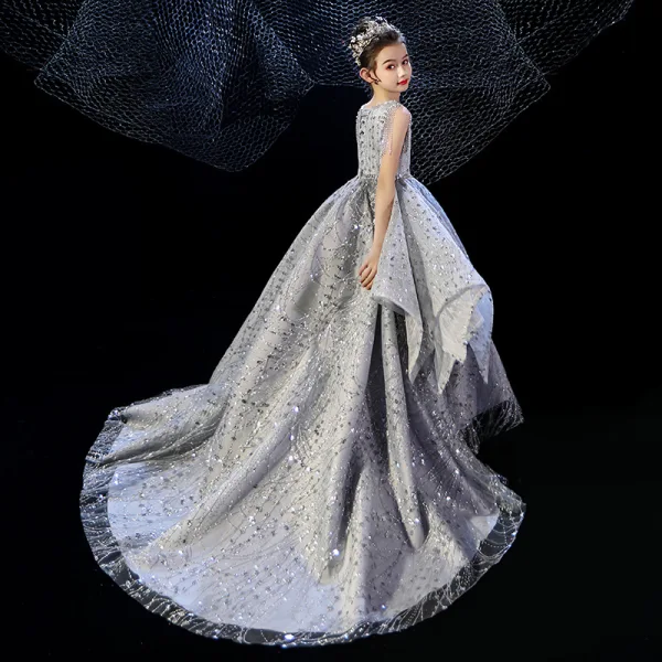 Charming Grey Flower Girl Dresses 2020 Ball Gown V-Neck Sleeveless Sequins Beading Tassel Court Train Ruffle