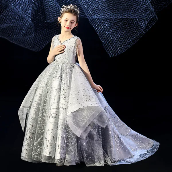 Charming Grey Flower Girl Dresses 2020 Ball Gown V-Neck Sleeveless Sequins Beading Tassel Court Train Ruffle