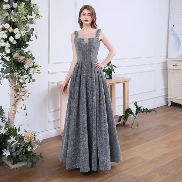 Erschwinglich Grau Abendkleider 2020 A Linie Durchsichtige Rundhalsausschnitt Ärmellos Strass Glanz Polyester Lange Rüschen Rückenfreies Festliche Kleider