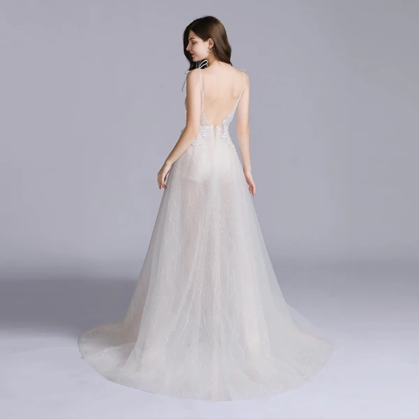 Sexy Champagne Robe De Bal 2020 Princesse Bretelles Spaghetti Col v profond Sans Manches Appliques En Dentelle Fendue devant Tribunal Train Volants Dos Nu Robe De Ceremonie