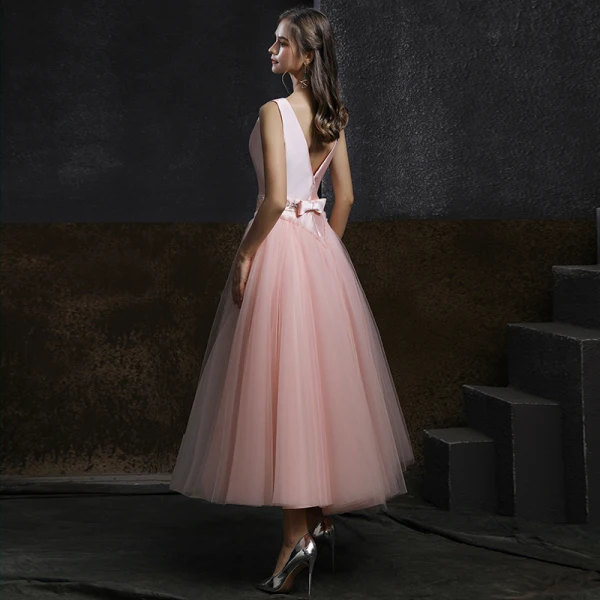 Classic Blushing Pink Satin Homecoming Graduation Dresses 2020 A-Line / Princess Scoop Neck Sleeveless Beading Sash Tea-length Backless Formal Dresses