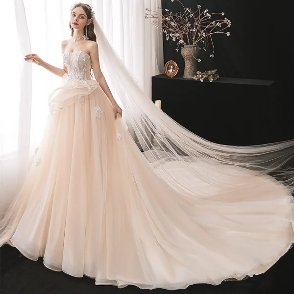 Chic / Beautiful Champagne Bridal Wedding Dresses 2020 A-Line / Princess Sweetheart Sleeveless Backless Appliques Lace Beading Chapel Train Ruffle